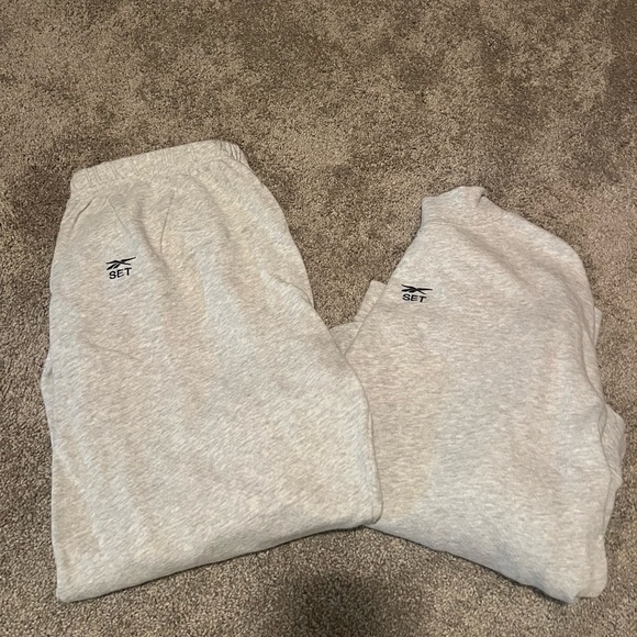 Set Active x Reebok Sweat Set - Picture 2 of 2